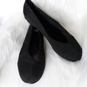 Eileen Fisher Vero Cuoio Mesh Knit Flats Black Leather Heel